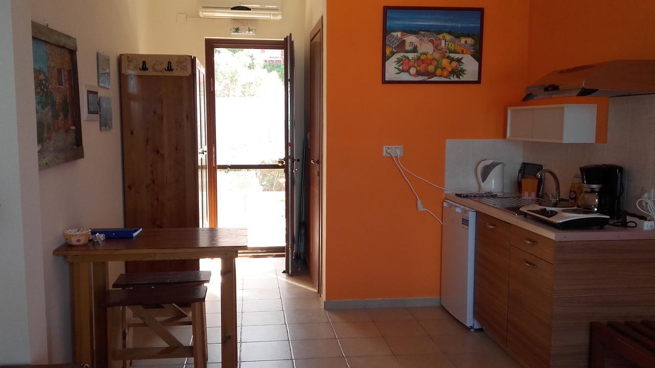 Bellavista Apartment Mochlos Exterior photo